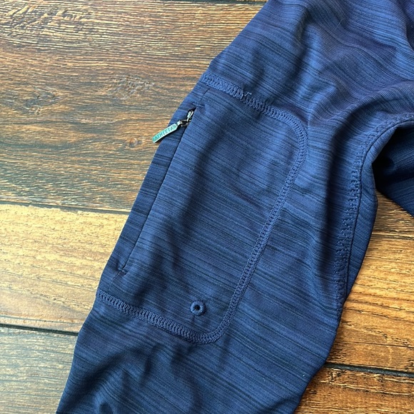 Athleta  athletic quarter zip long sleeve top Sz S - Picture 4 of 8